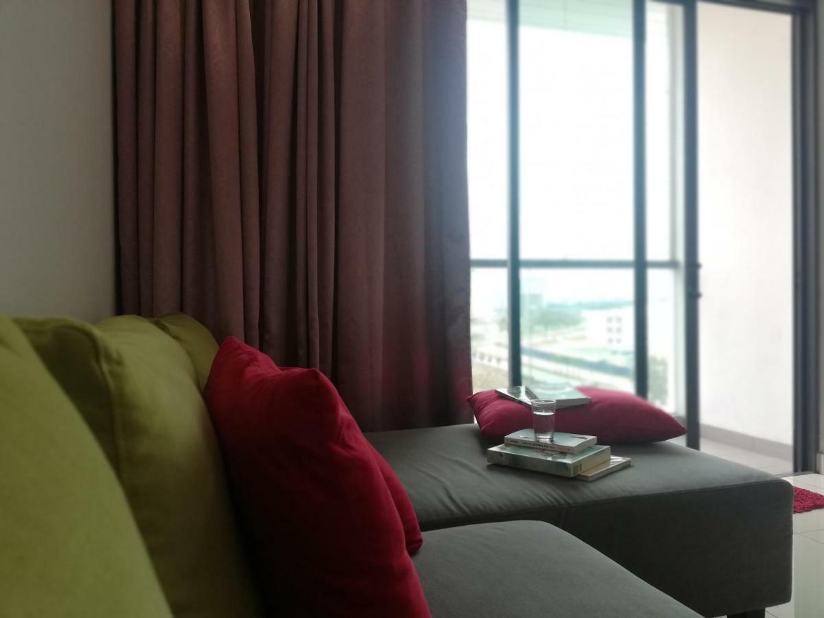 The Raffles Suites Джохор Бахру Екстериор снимка